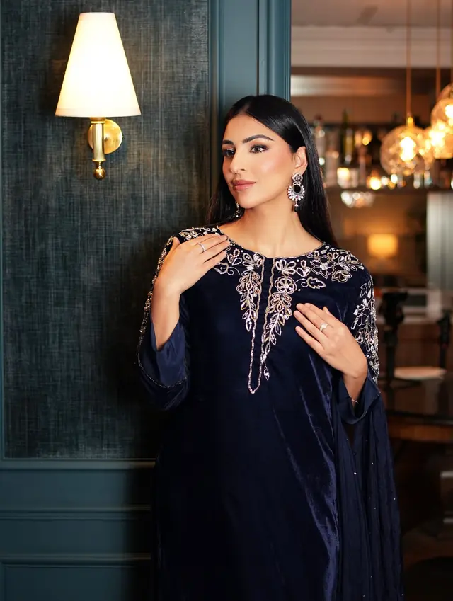 Prêt à porter — Azalee By Sundas à Aulnay-sous-Bois — Desi Corner