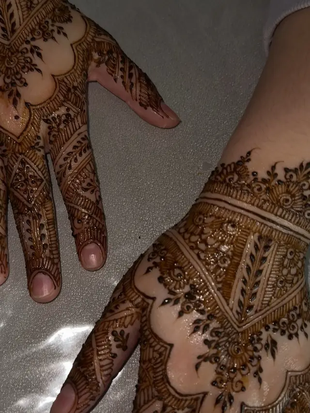 Henné — Henna Design à Sevran — Desi Corner