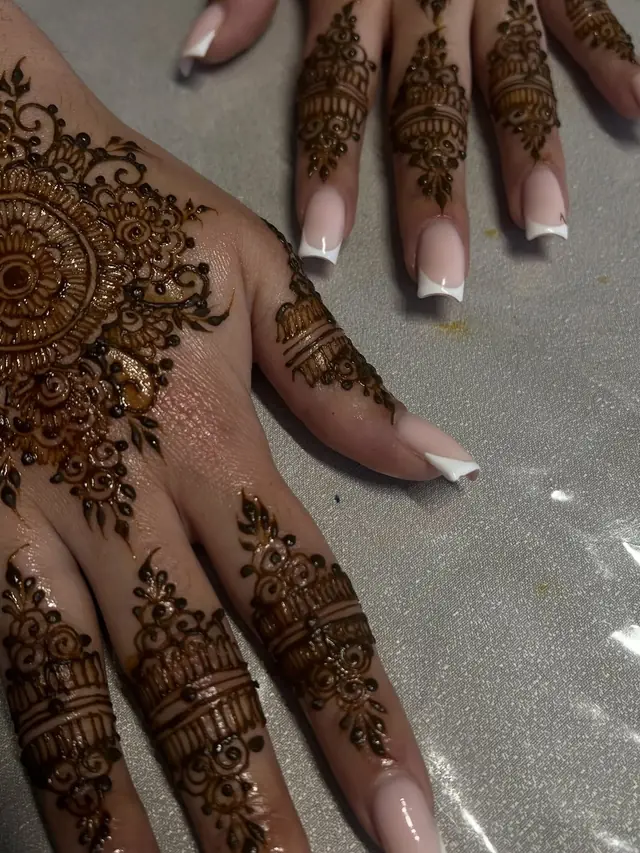 Henné — Henna Design à Sevran — Desi Corner