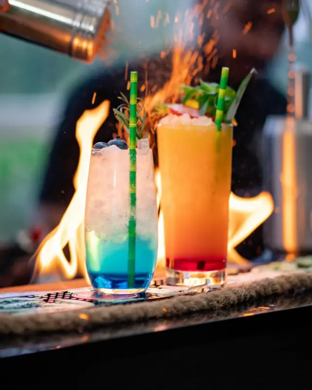 Bar à cocktails — Blueshake Bar à Saint-Ouen-sur-Seine — Desi Corner