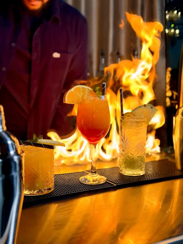 Bar à cocktails — Presta Bar à Paris — Desi Corner