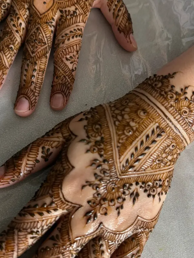 Henné — Henna Design à Sevran — Desi Corner