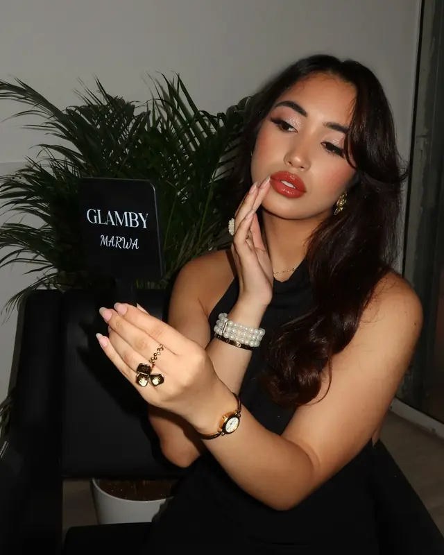 Hair & Makeup — Glam By Marwa  à Évry — Desi Corner