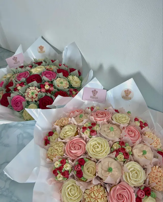 Cake / Pâtisserie — Cupcakes Fleuris à Franconville — Desi Corner