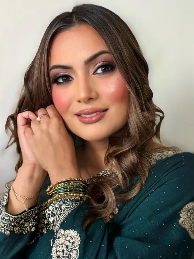 Hair & Makeup — Sammarables à Paris — Desi Corner