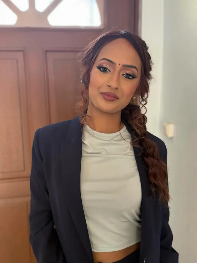 Hair & Makeup — Anbu Beauty MUA à Le Blanc-Mesnil — Desi Corner