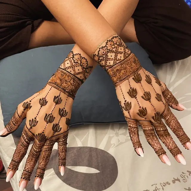 Henné — Henna TS à Épinay-sur-Seine — Desi Corner