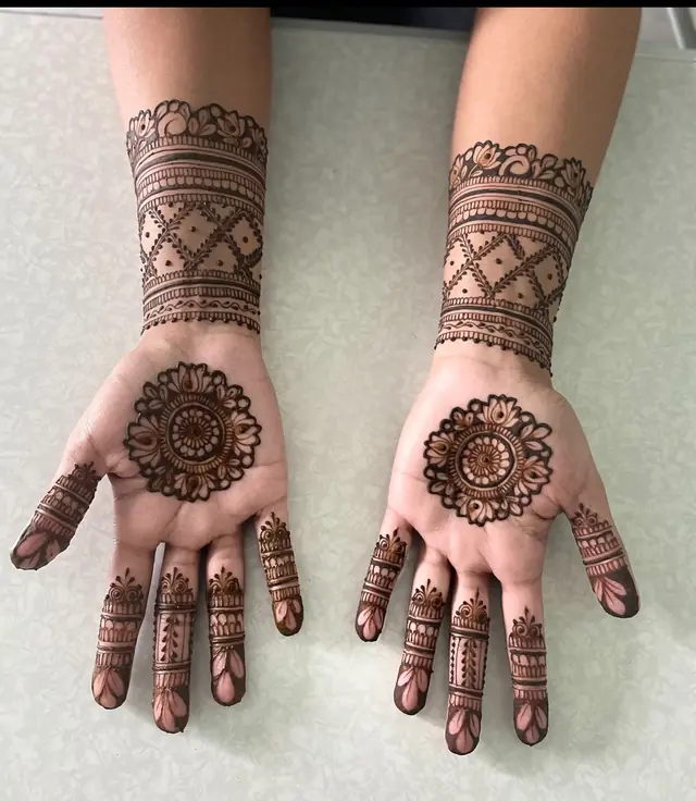 Henné — Henna TS à Épinay-sur-Seine — Desi Corner