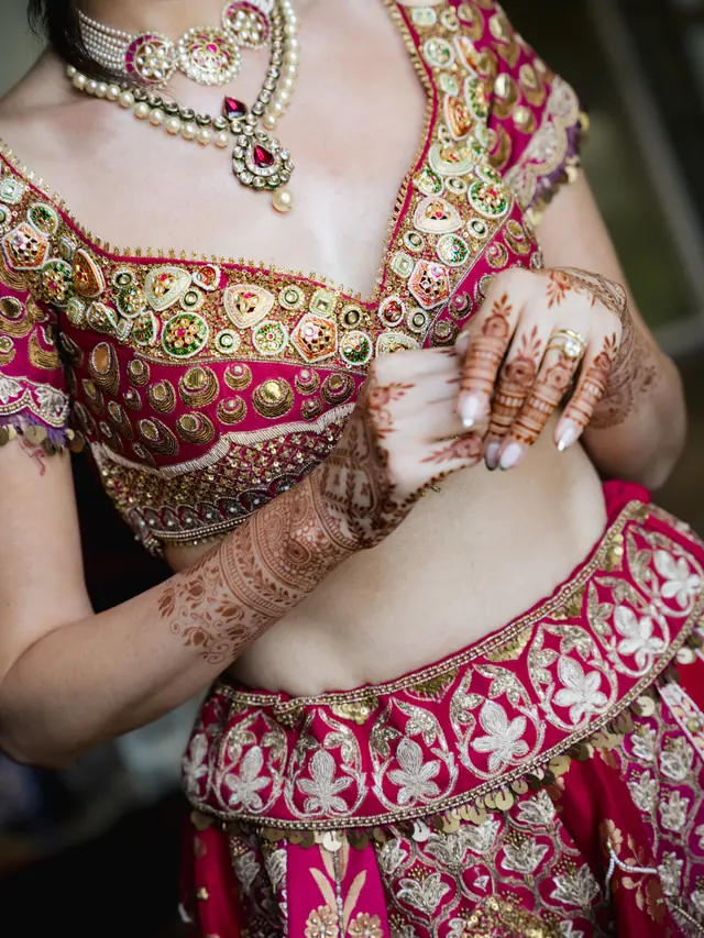 Henné — Mehendi by Kajal à Paris — Desi Corner