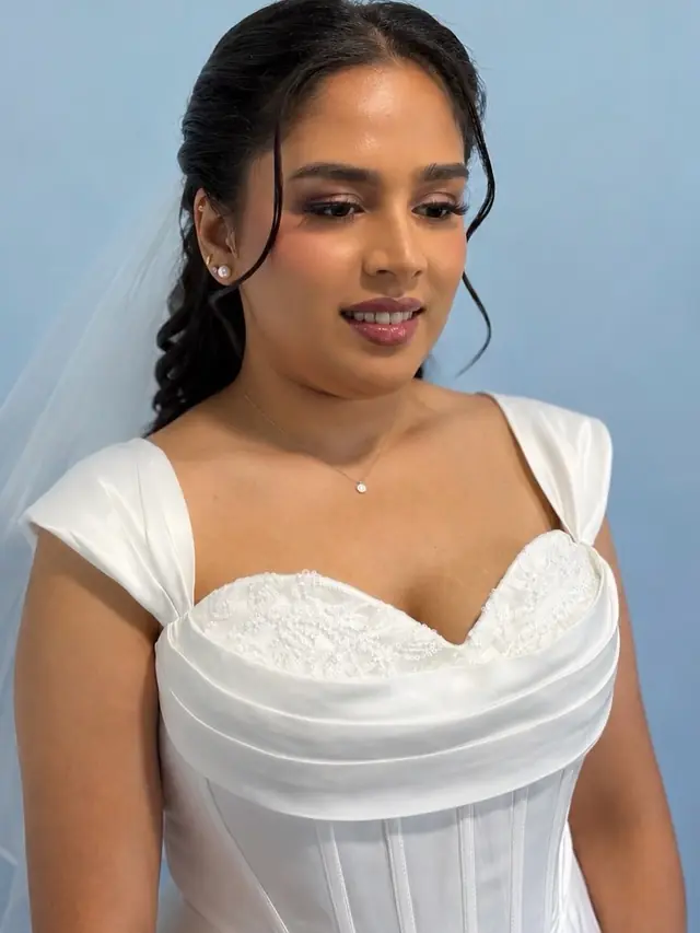 Hair & Makeup — Riiya Makeup à Paris — Desi Corner