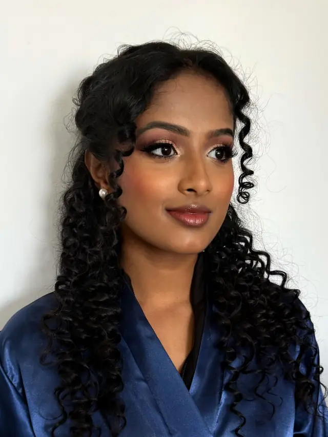 Hair & Makeup — Anbu Beauty MUA à Le Blanc-Mesnil — Desi Corner
