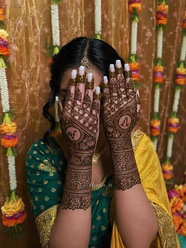 Henné — Henna TS à Épinay-sur-Seine — Desi Corner