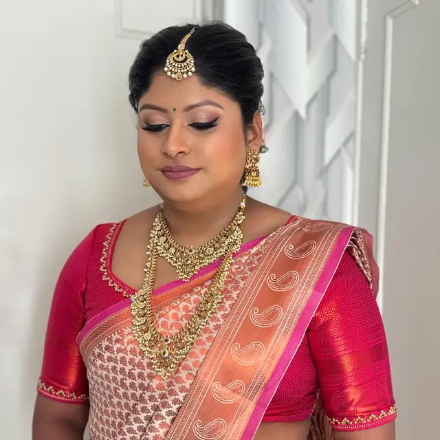 Hair & Makeup — Belle By Madhu à Paris — Desi Corner