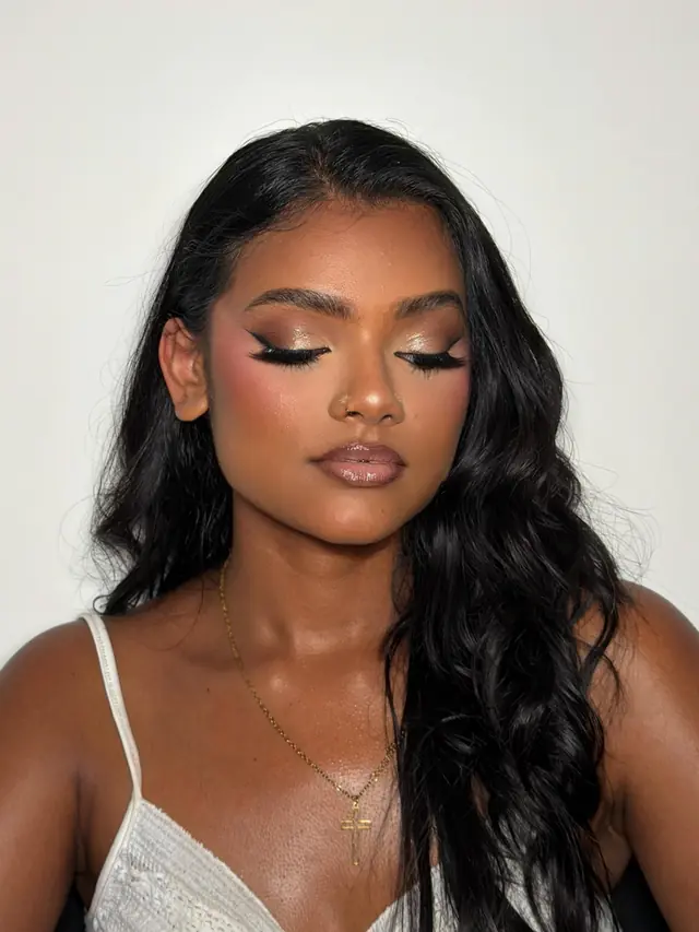 Hair & Makeup — Anbu Beauty MUA à Le Blanc-Mesnil — Desi Corner