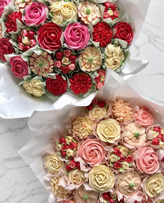 Cake / Pâtisserie — Cupcakes Fleuris à Franconville — Desi Corner