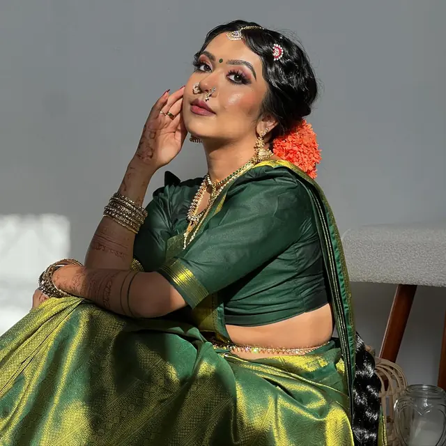 Hair & Makeup — Santhiya Sandran à Paris — Desi Corner