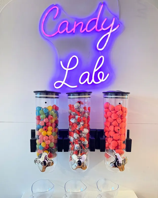 Animations événementielles — Candy Lab à Louvres — Desi Corner