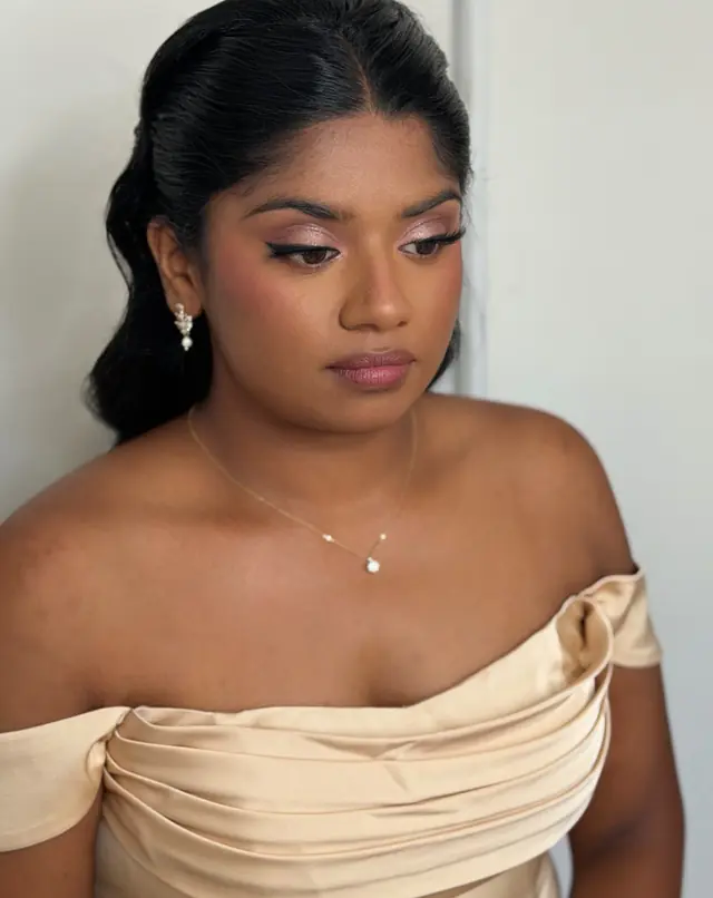 Hair & Makeup — Riiya Makeup à Paris — Desi Corner