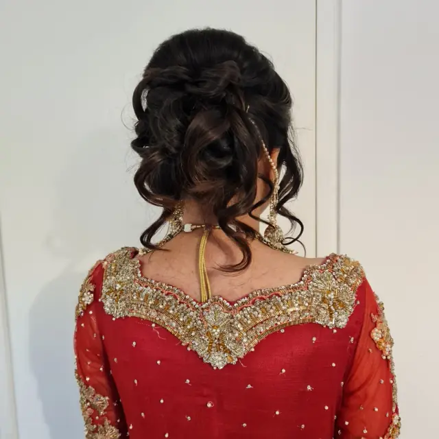 Hair & Makeup — Hair Style By Sun à Serris — Desi Corner