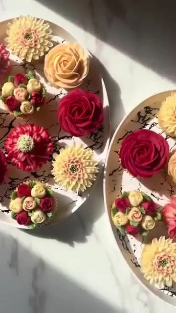 Cake / Pâtisserie — Cupcakes Fleuris à Franconville — Desi Corner