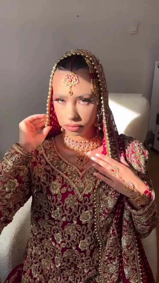 Hair & Makeup — Taiba MUA à Boissy-Saint-Léger — Desi Corner