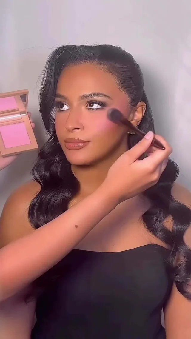 Hair & Makeup — Glam By Marwa à Évry — Desi Corner